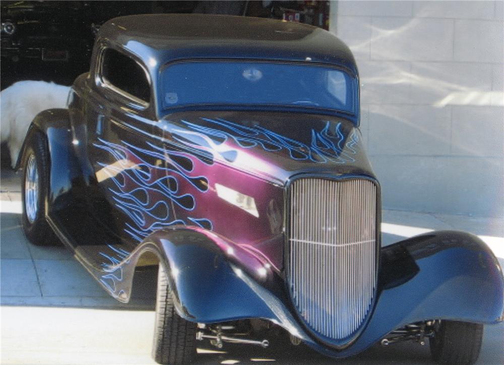 1934 FORD 3 WINDOW CUSTOM COUPE