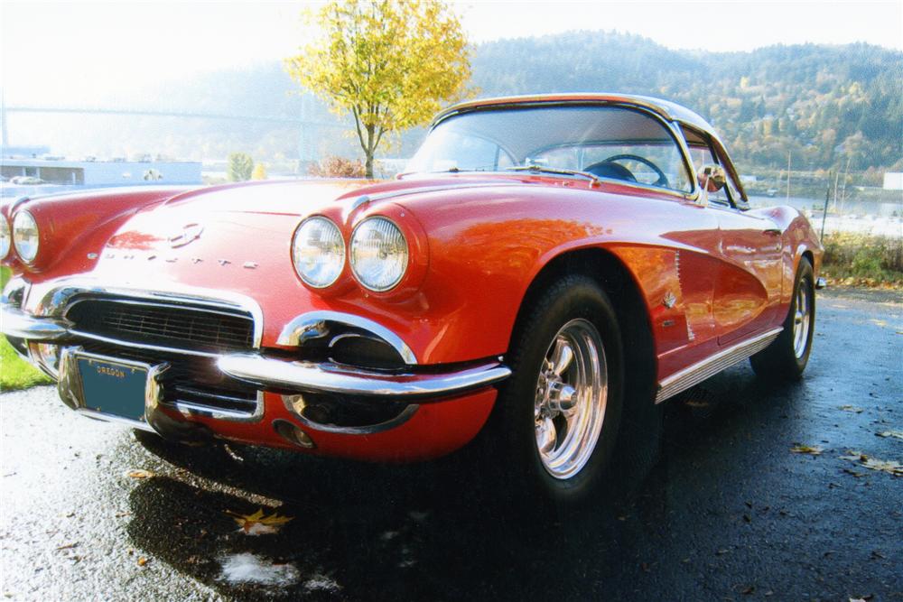 1962 CHEVROLET CORVETTE CONVERTIBLE