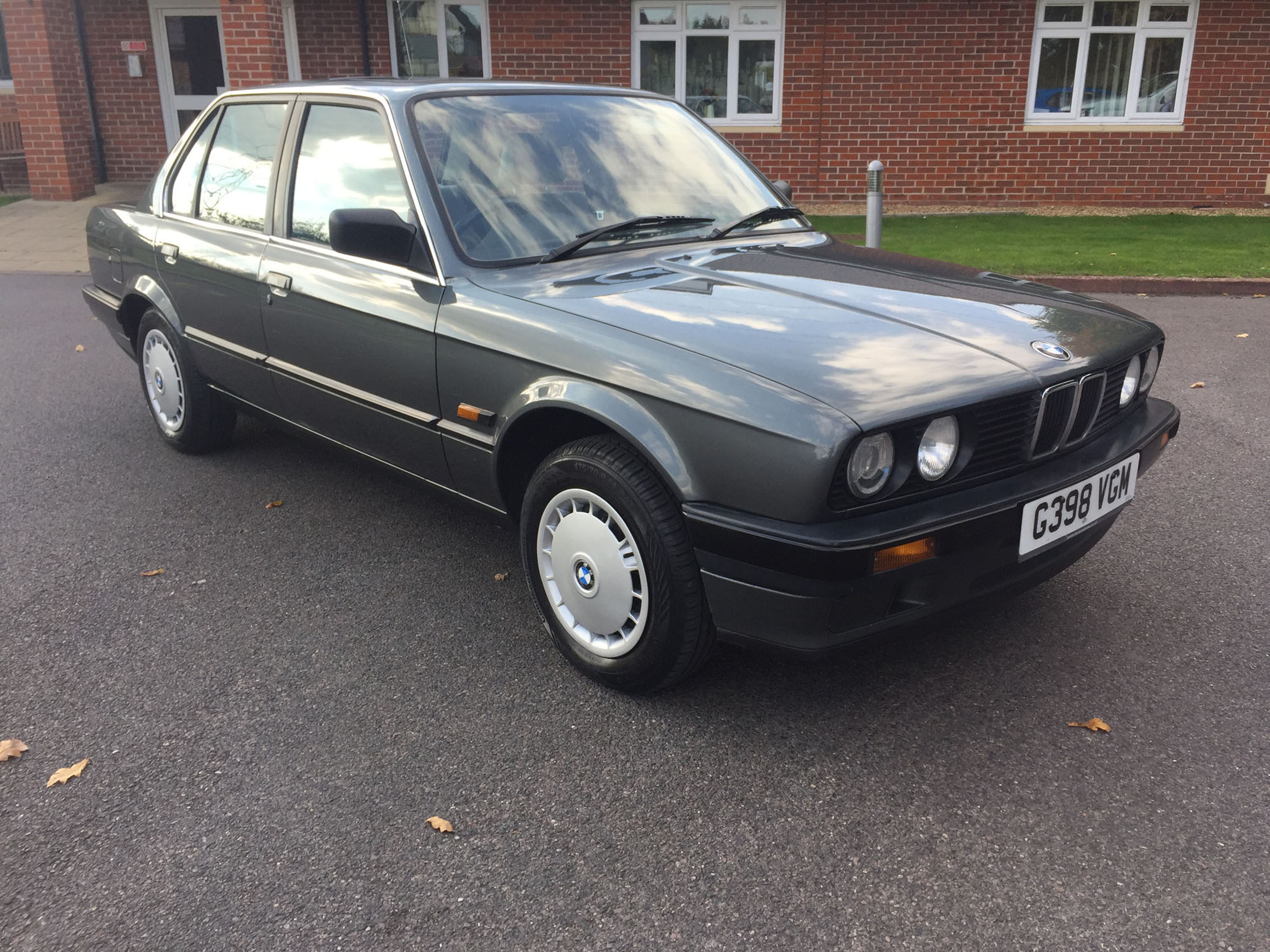 1989 BMW  316i Automatic