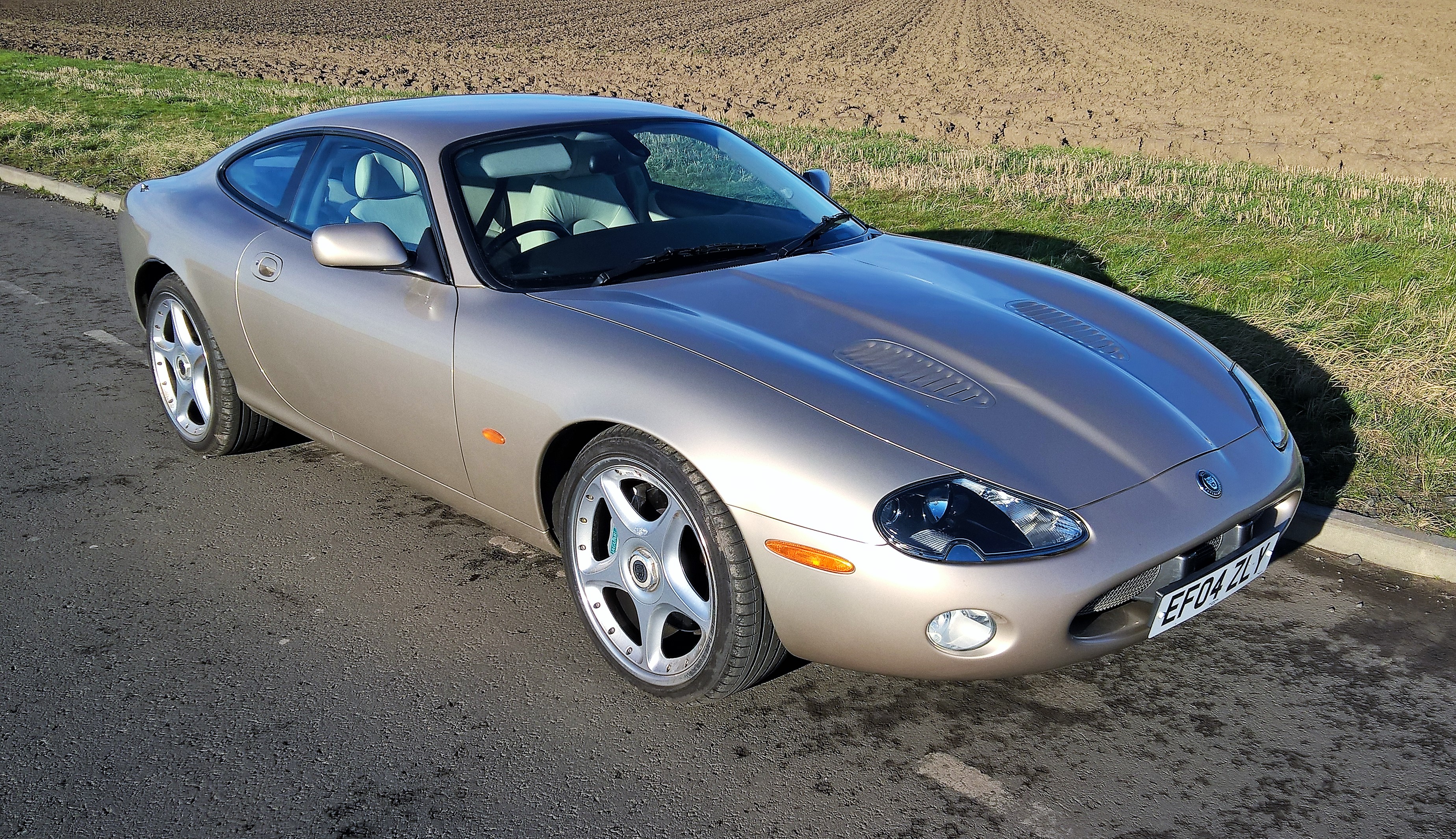 2004 Jaguar XKR