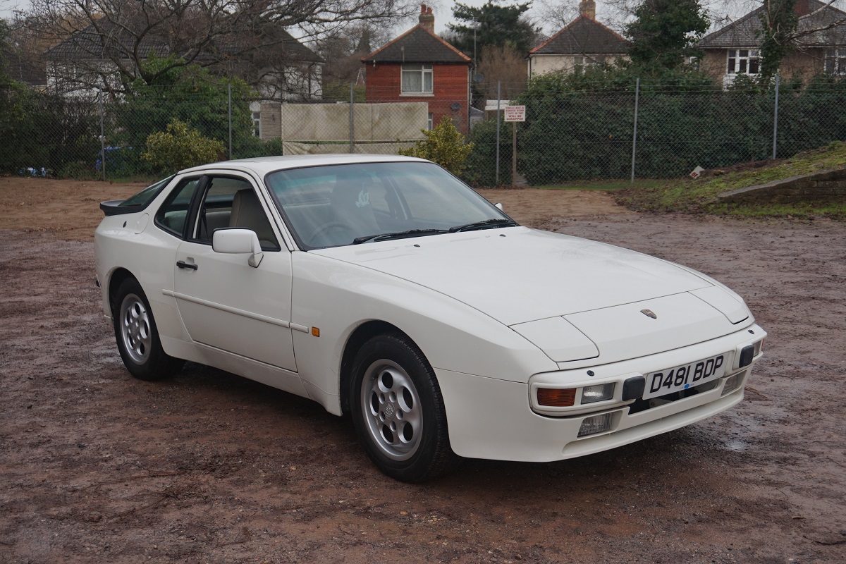 Porsche 944 1986