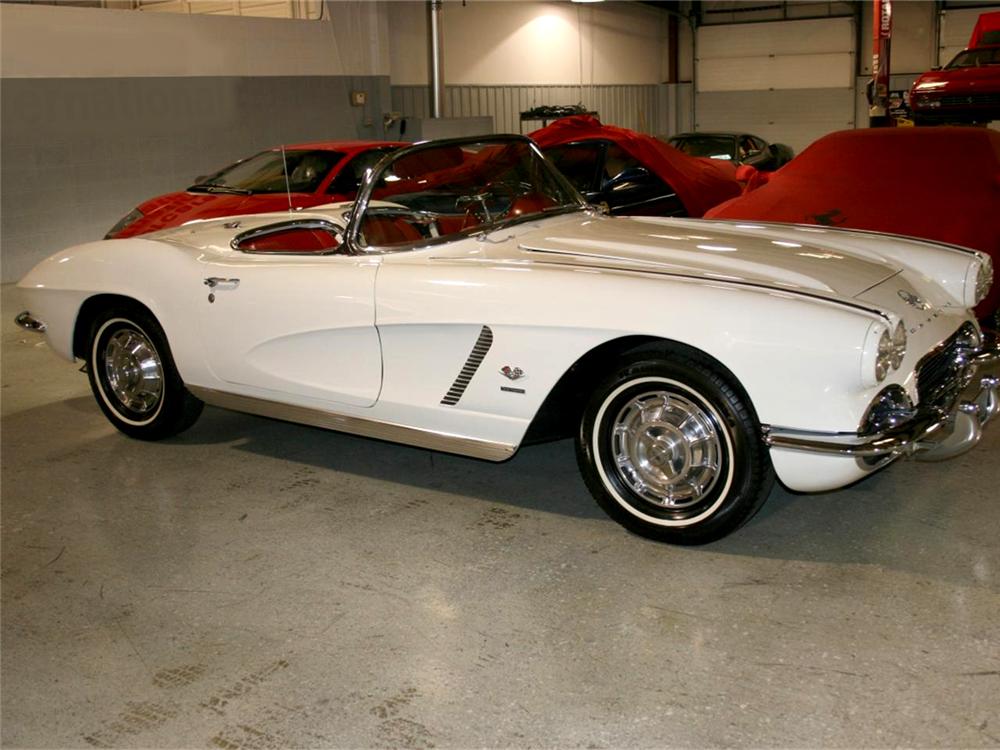 1962 CHEVROLET CORVETTE CONVERTIBLE