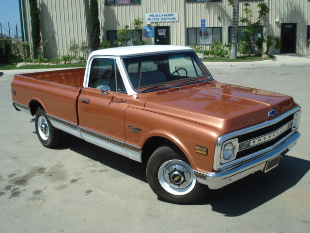 1970 CHEVROLET C-20 PICKUP