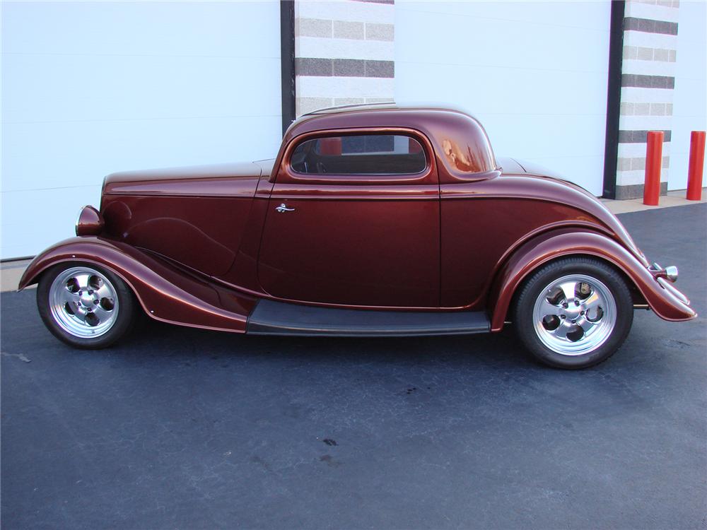 1933 FORD 3 WINDOW CUSTOM COUPE 