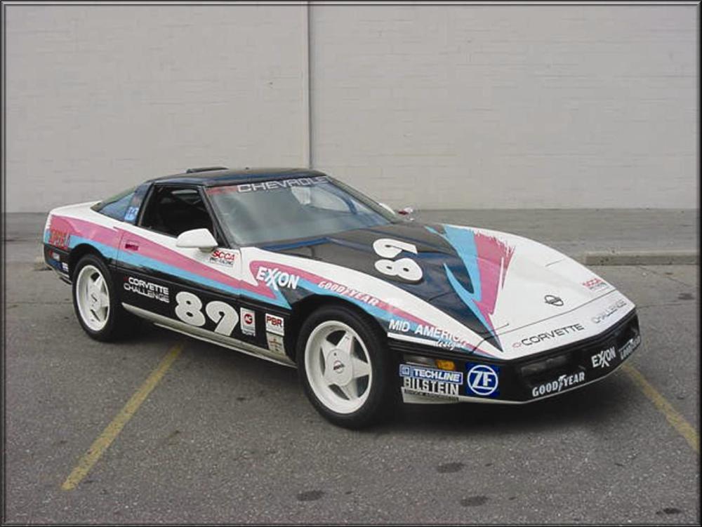 1989 CHEVROLET CORVETTE 