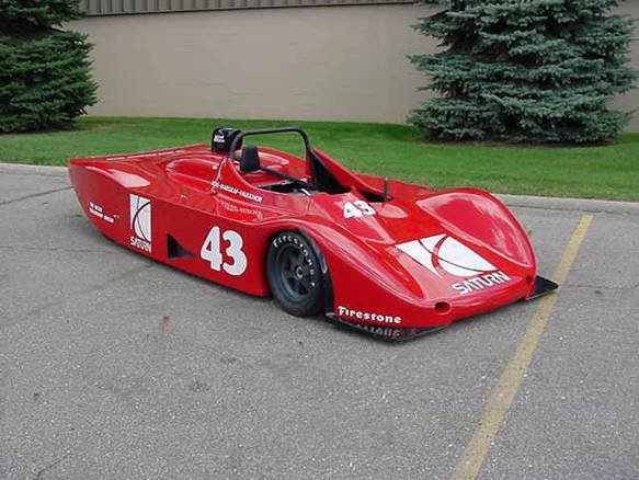 0 SATURN LOLA RACE CAR