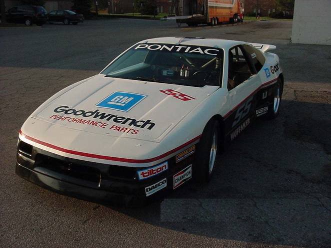 0 PONTIAC FIERO GOODWRENCH RACE CAR