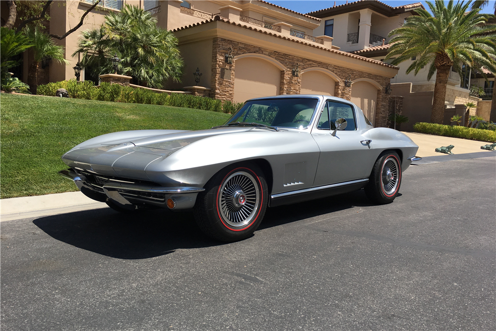 1967 CHEVROLET CORVETTE CUSTOM COUPE