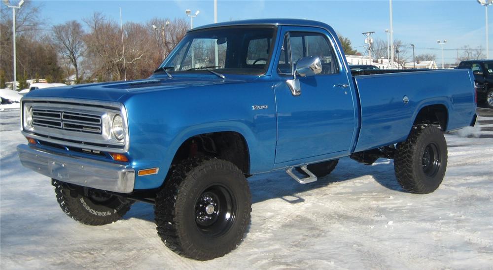 1976 DODGE D-200 PICK UP