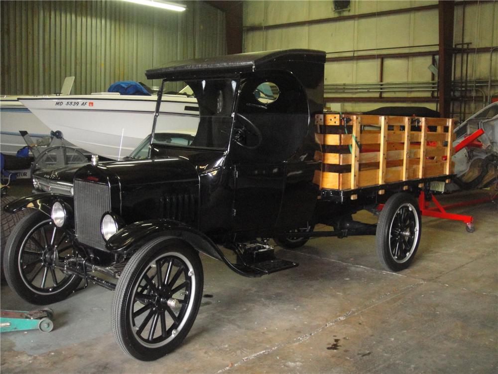 1924 FORD MODEL T TRUCK