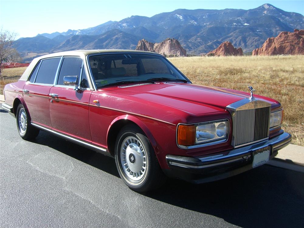 1986 ROLLS-ROYCE SILVER SPUR 4 DOOR SEDAN