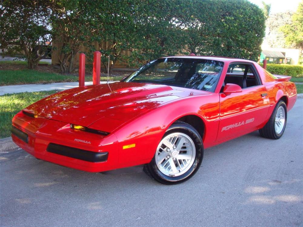 1989 PONTIAC FIREBIRD FORMULA 2 DOOR COUPE