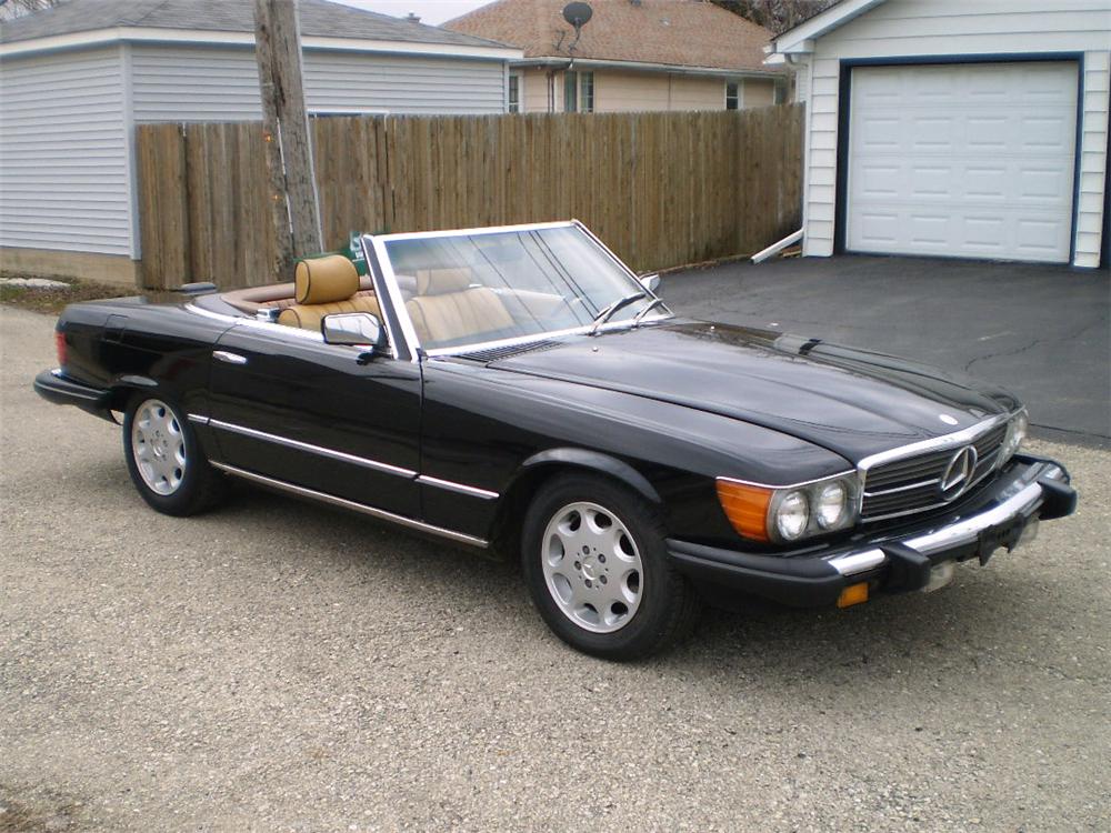 1985 MERCEDES-BENZ 560SL CONVERTIBLE