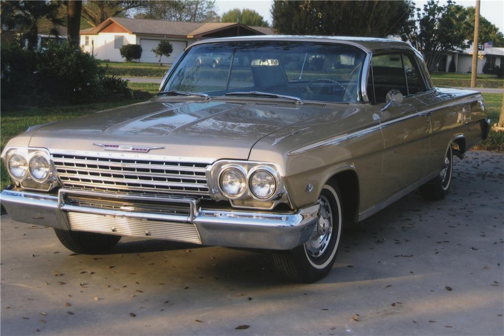 1962 CHEVROLET IMPALA 2 DOOR SPORT COUPE