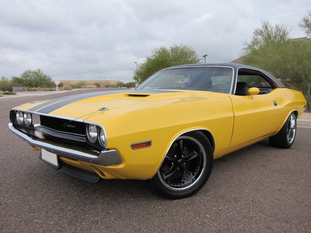 1970 DODGE CHALLENGER CUSTOM 2 DOOR COUPE