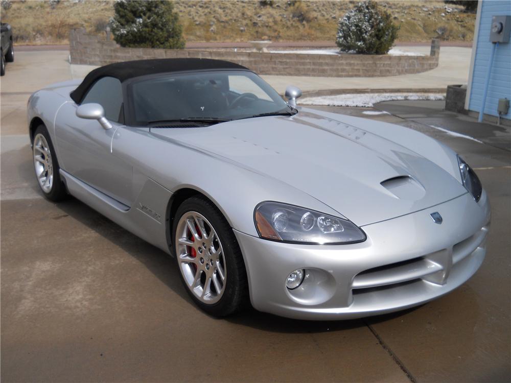 2004 DODGE VIPER CONVERTIBLE