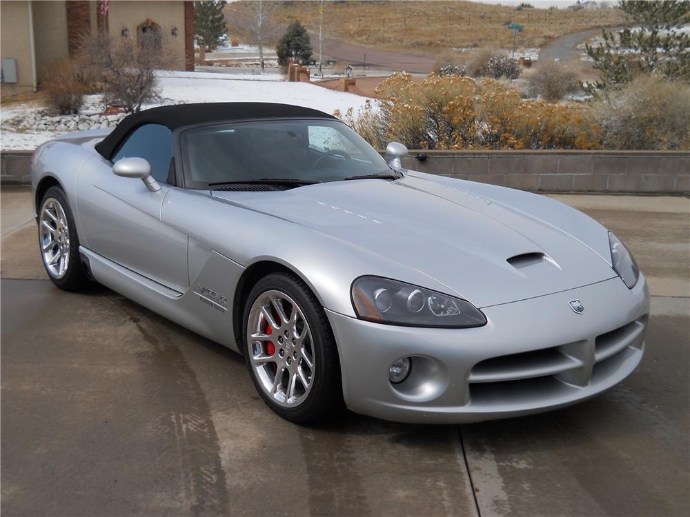 2004 DODGE VIPER CONVERTIBLE