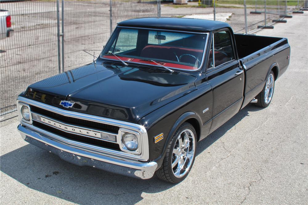 1970 CHEVROLET C-10 CUSTOM PICKUP