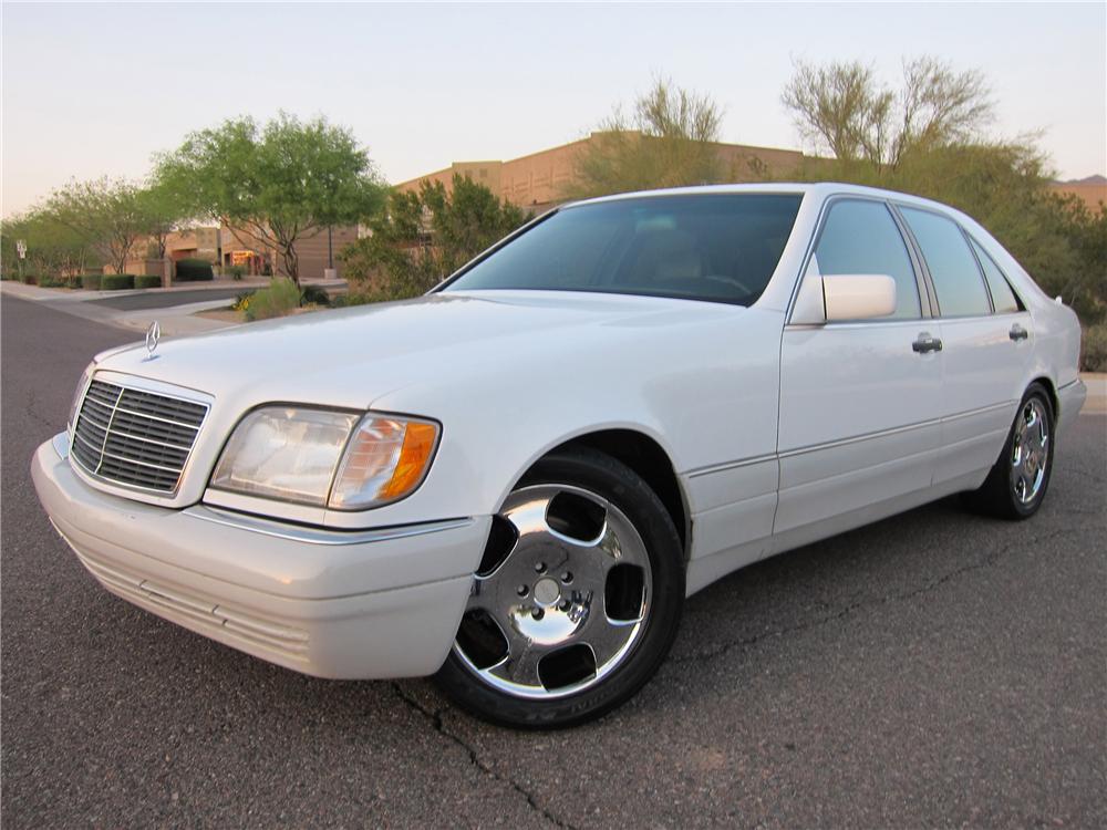 1995 MERCEDES-BENZ S320 4 DOOR SEDAN