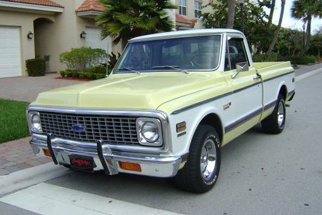 1972 CHEVROLET C-10 1/2 TON SHORT BOX PICKUP