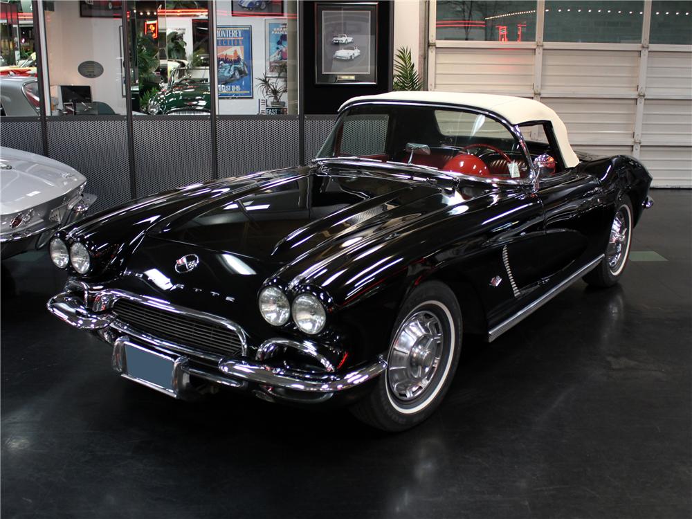 1962 CHEVROLET CORVETTE CONVERTIBLE