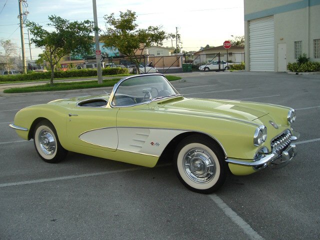 1958 CHEVROLET CORVETTE CONVERTIBLE