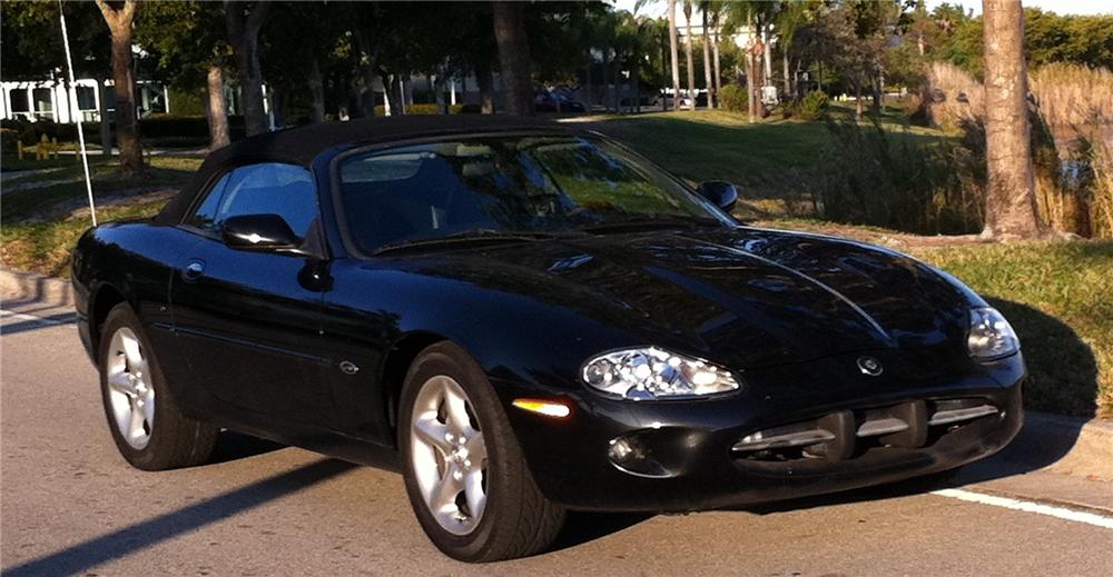 2000 JAGUAR XK 8 CONVERTIBLE