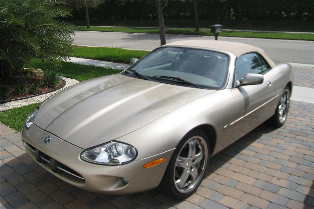 1997 JAGUAR XK8 CONVERTIBLE