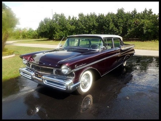 1957 MERCURY MONTCLAIR 4 DOOR SEDAN