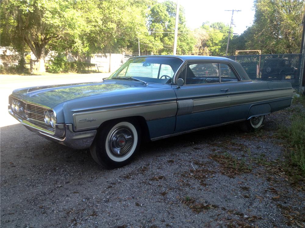 1962 OLDSMOBILE STARFIRE 2 DOOR HARDTOP