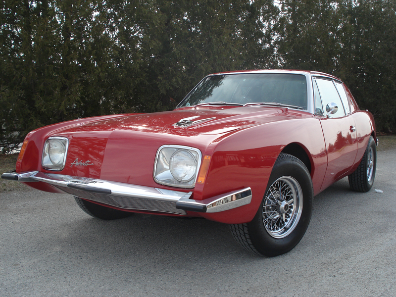 1963 STUDEBAKER AVANTI 2 DOOR COUPE