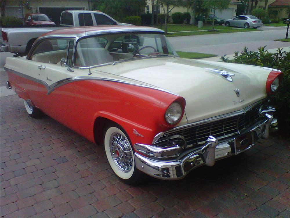 1956 FORD VICTORIA 2 DOOR HARDTOP