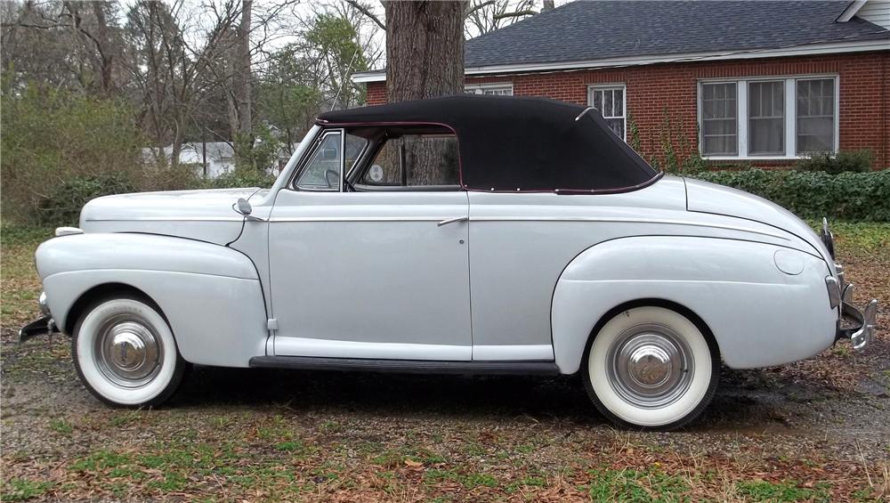 1941 FORD SUPER DELUXE CONVERTIBLE