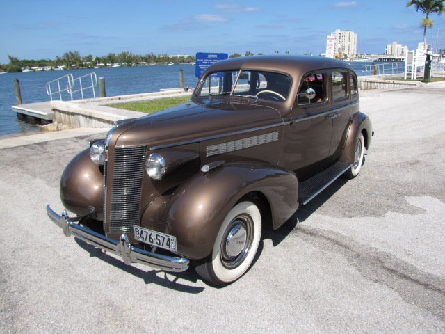 1937 BUICK SPECIAL 4 DOOR SEDAN