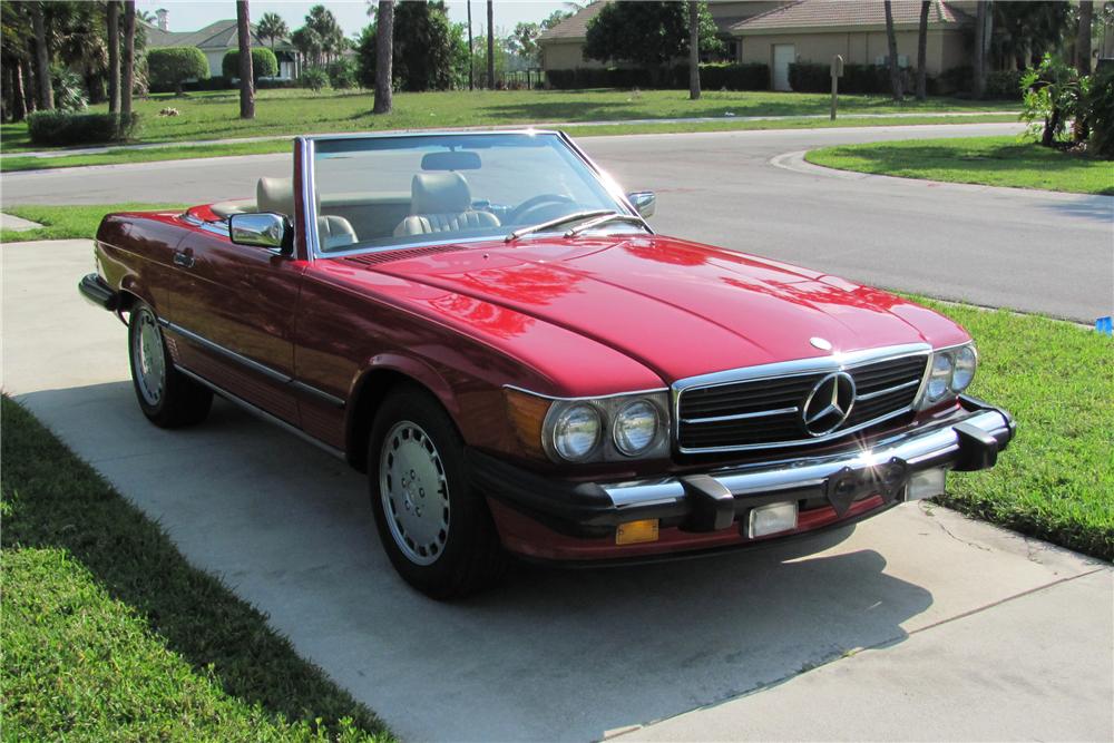 1988 MERCEDES-BENZ 560SL CONVERTIBLE