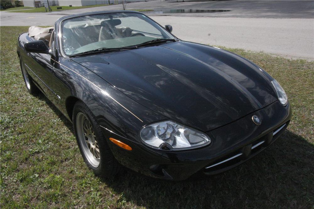 1999 JAGUAR XK8 CONVERTIBLE