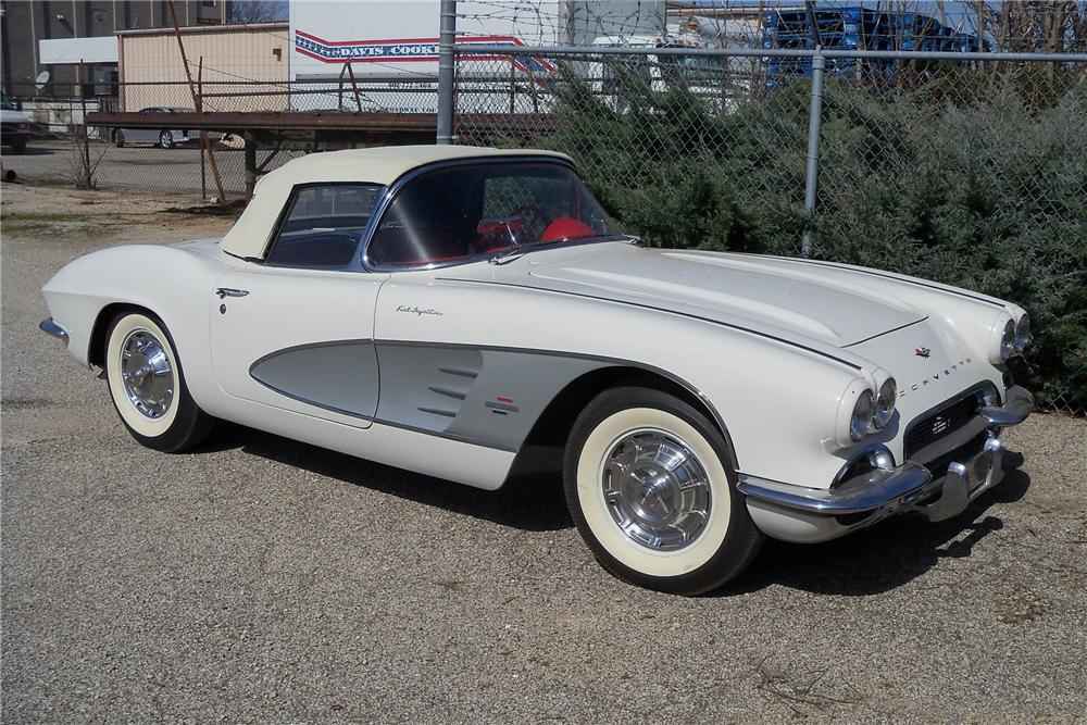 1961 CHEVROLET CORVETTE CONVERTIBLE