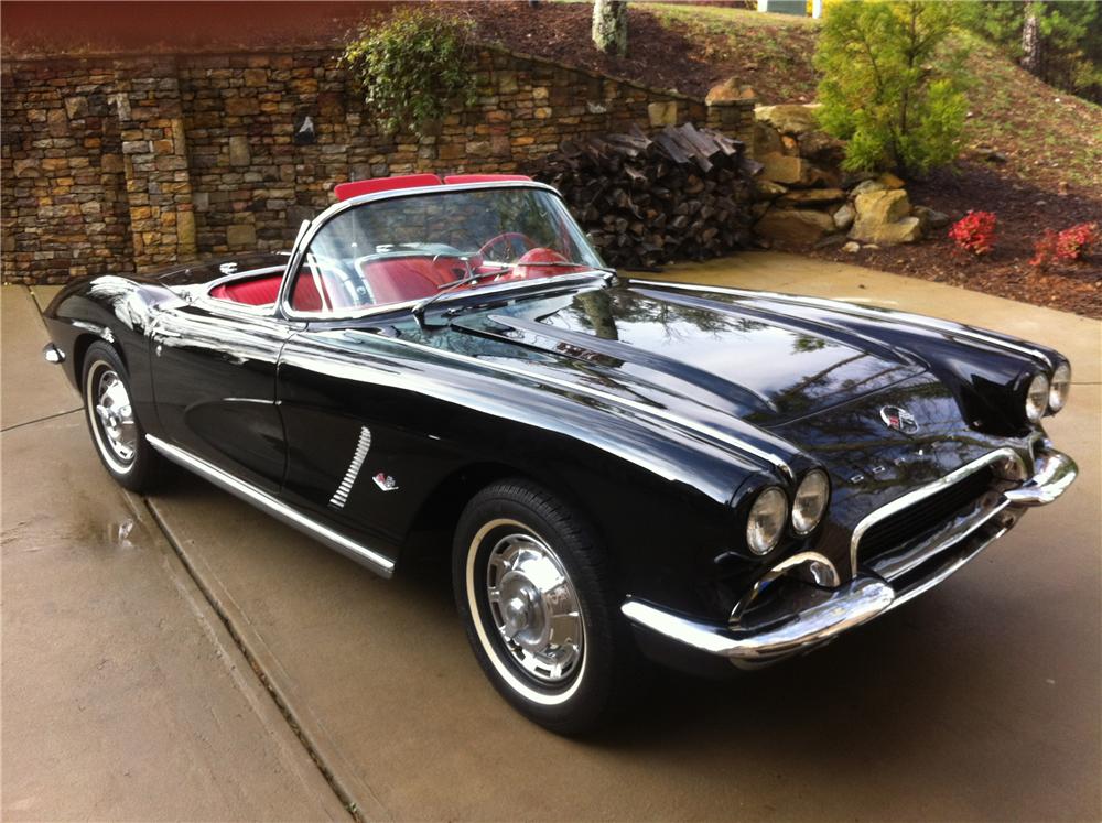 1962 CHEVROLET CORVETTE CONVERTIBLE