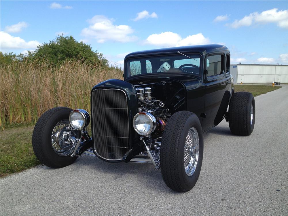 1932 FORD 5 WINDOW CUSTOM COUPE