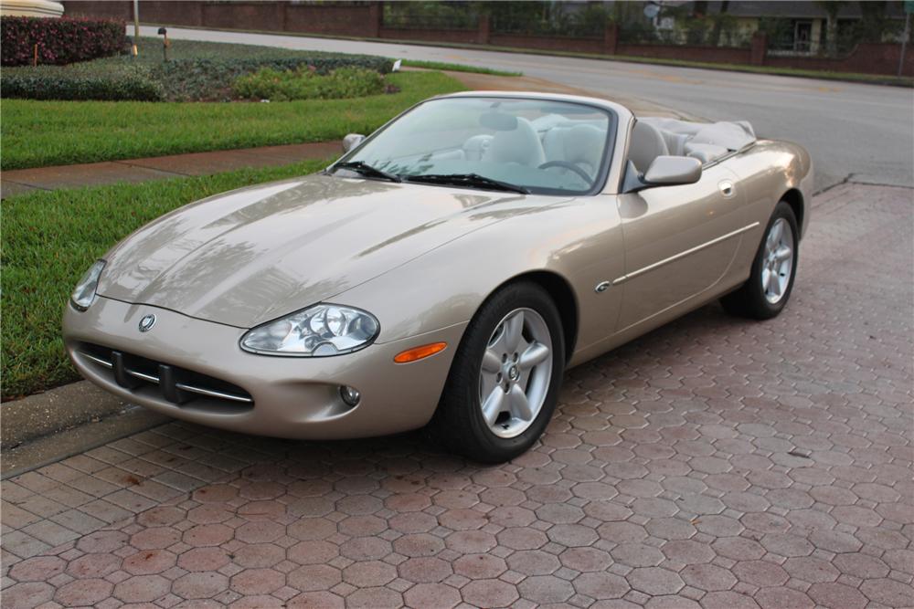 1998 JAGUAR XK8 CONVERTIBLE