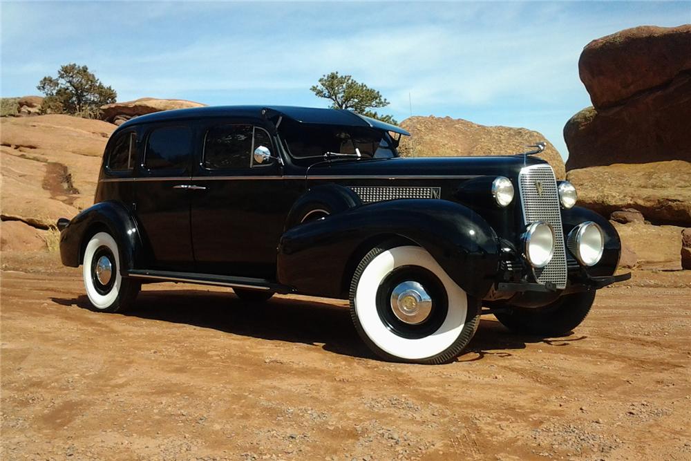 1937 CADILLAC FLEETWOOD SERIES 75 LIMOUSINE