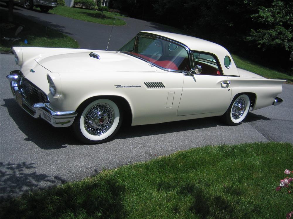 1957 FORD THUNDERBIRD CONVERTIBLE