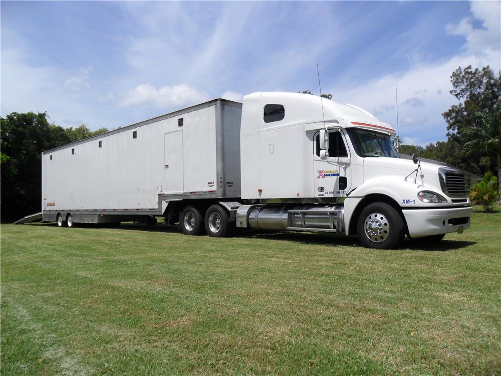 2004 FREIGHTLINER COLUMBIA CONDO SLEEPER