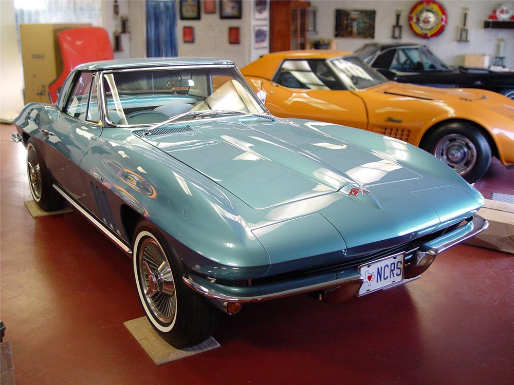 1965 CHEVROLET CORVETTE CONVERTIBLE