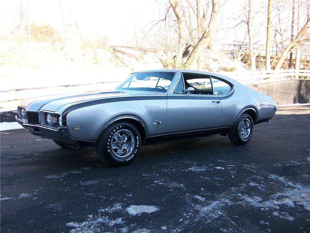 1968 OLDSMOBILE CUTLASS SUPREME CUSTOM 2 DOOR HARDTOP