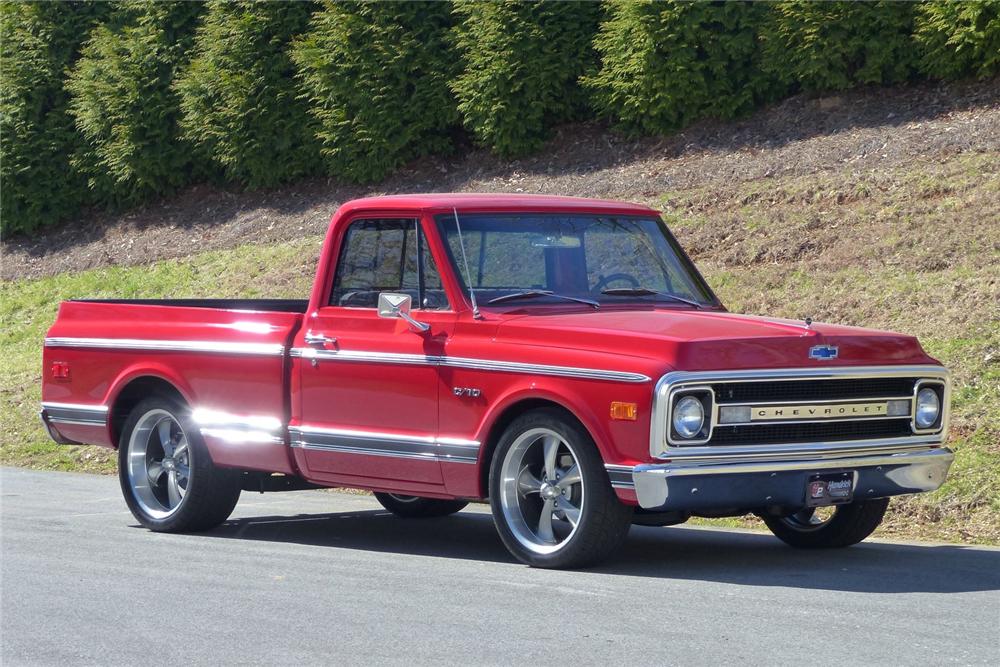 1969 CHEVROLET C-10 CUSTOM PICKUP