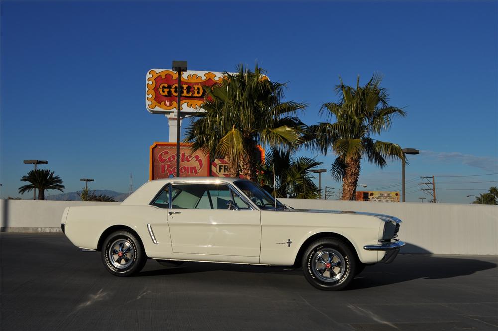 1965 FORD MUSTANG 2 DOOR COUPE