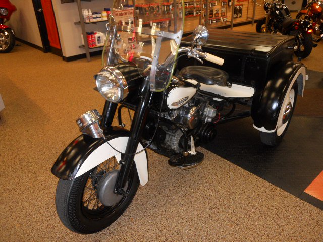 1966 HARLEY-DAVIDSON SERVI-CAR POLICE EDITION