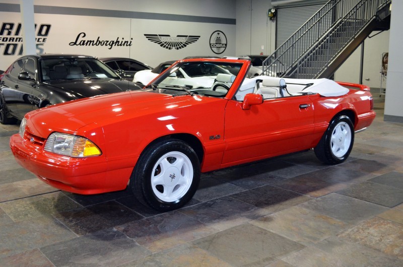 1992 FORD MUSTANG CONVERTIBLE