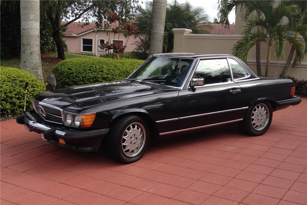 1986 MERCEDES-BENZ 560SL CONVERTIBLE